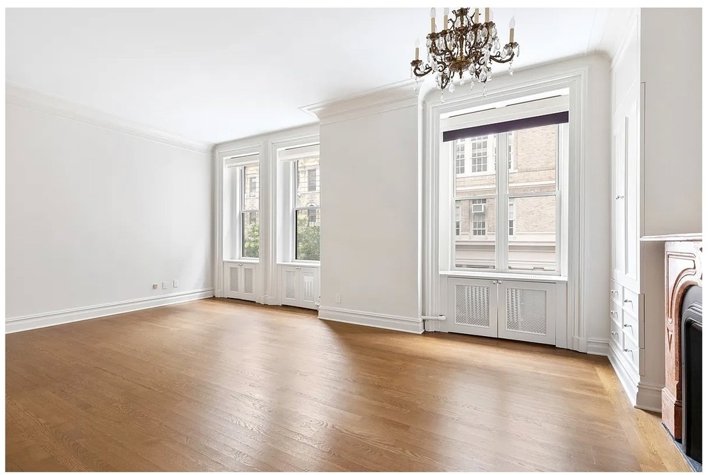 129 E 17th Street - Photo 9