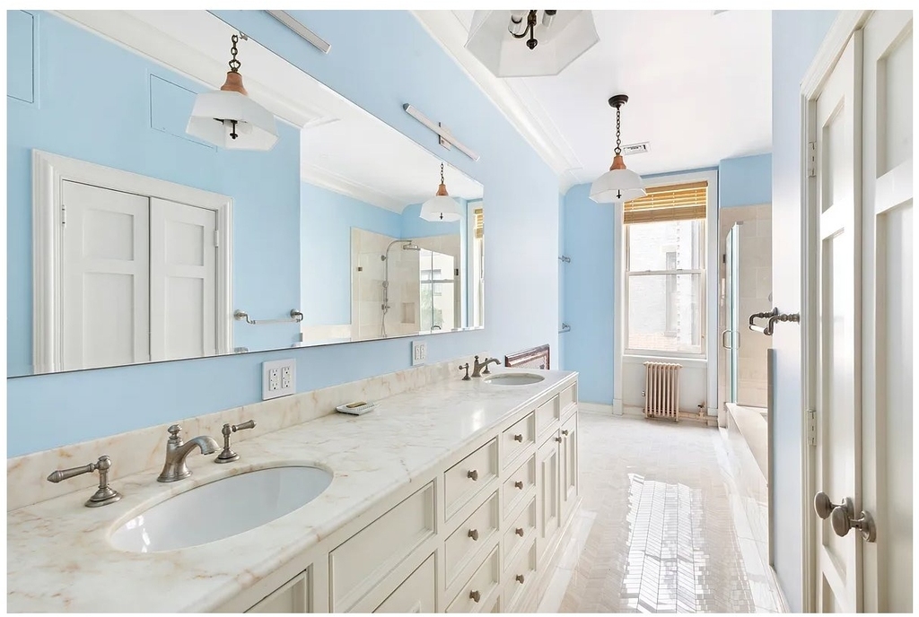 129 E 17th Street - Photo 12