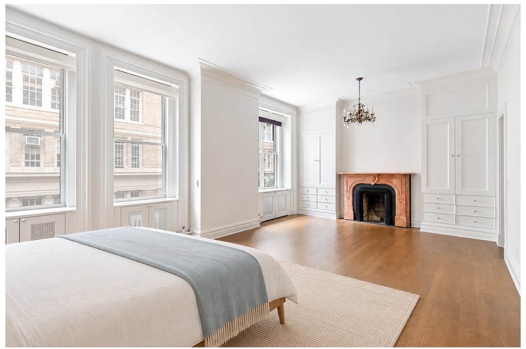129 E 17th Street - Photo 10