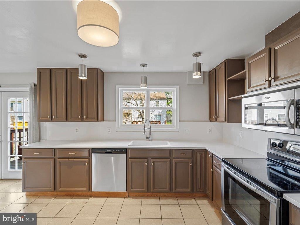 2904 Madeira Court - Photo 13