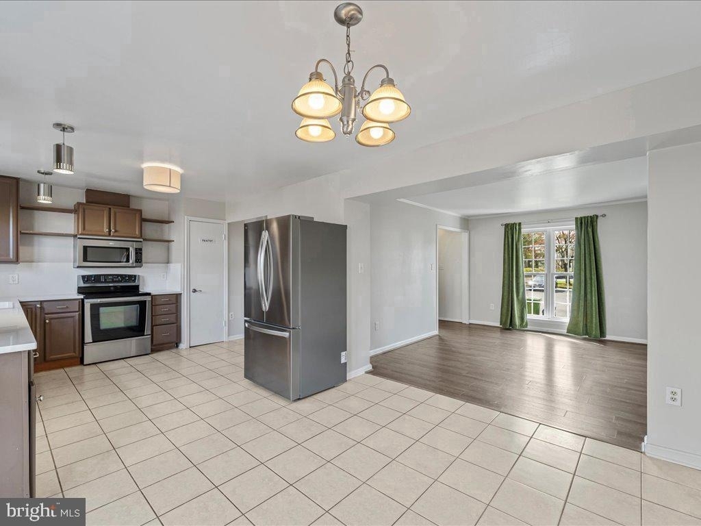 2904 Madeira Court - Photo 8