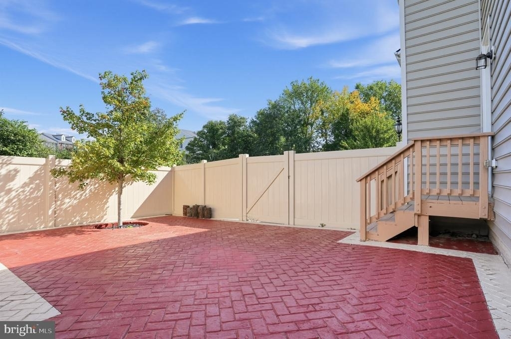 41716 Deer Grass Terrace - Photo 1