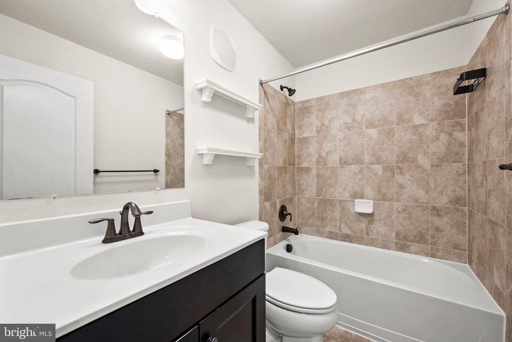 42572 Wildly Terrace - Photo 33
