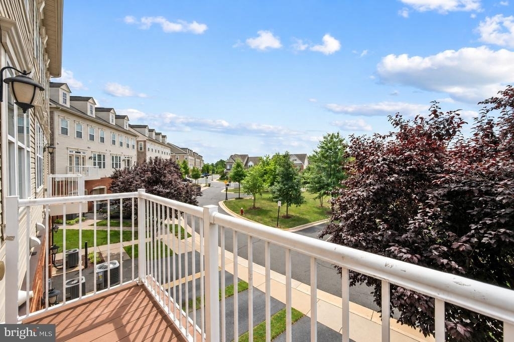 42572 Wildly Terrace - Photo 36