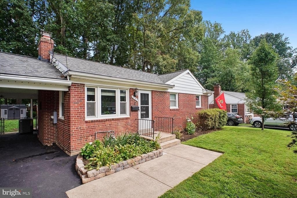 3155 Norfolk Lane - Photo 0