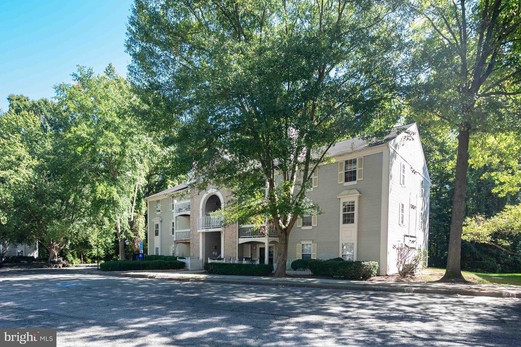 5704 Shadwell Court - Photo 1