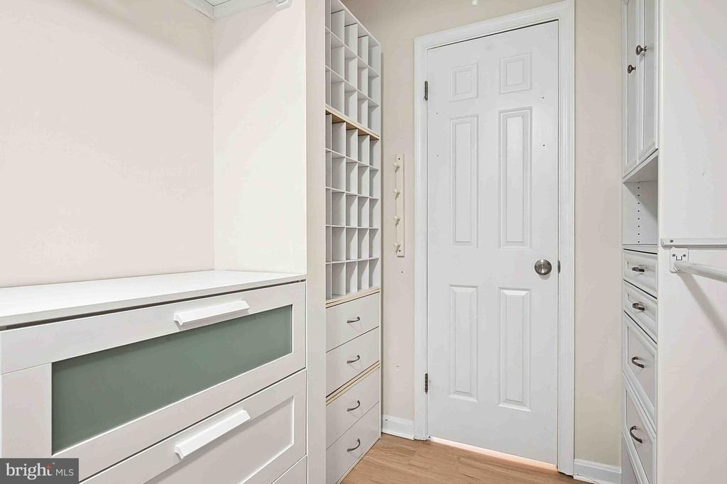 5704 Shadwell Court - Photo 17