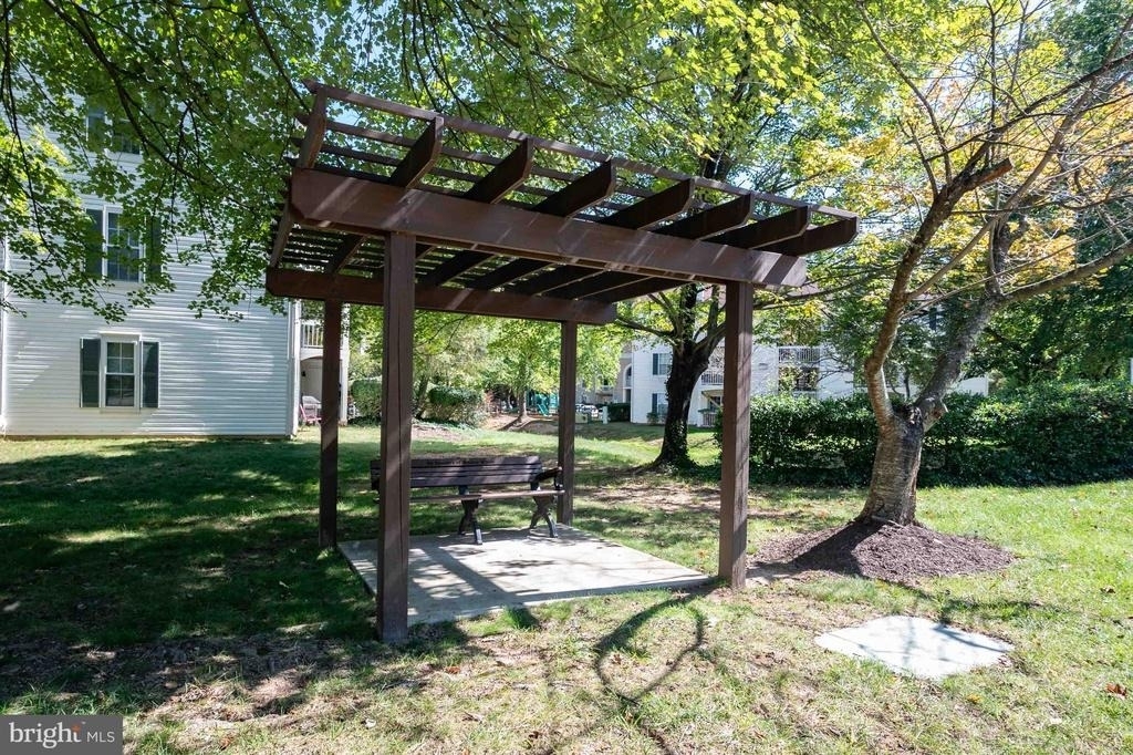5704 Shadwell Court - Photo 35