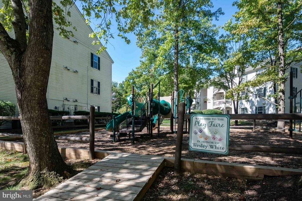 5704 Shadwell Court - Photo 32