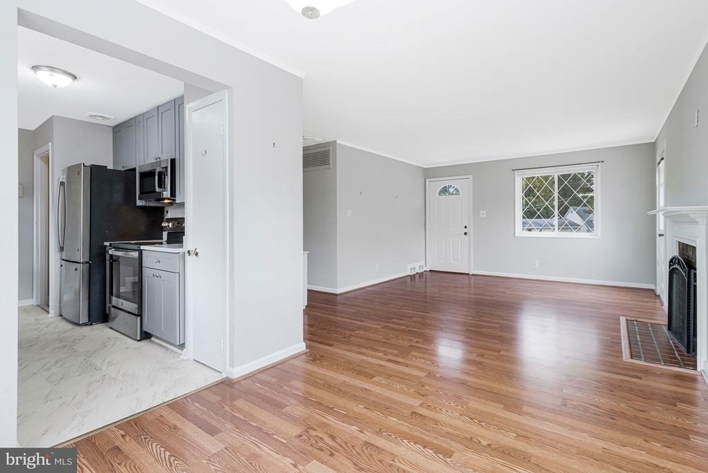 7025 Strathmore Street - Photo 16