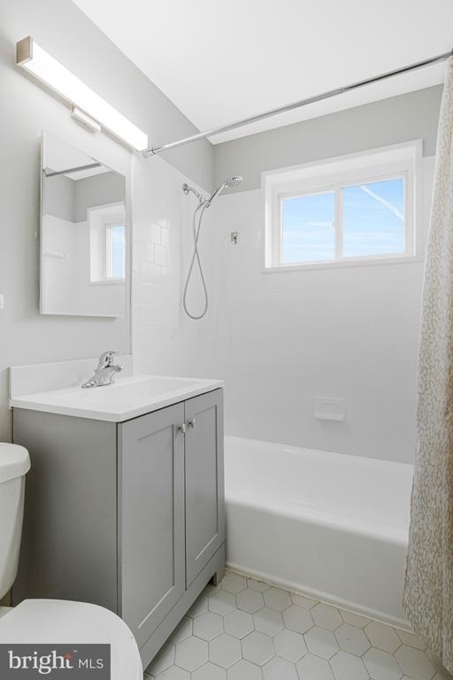 7025 Strathmore Street - Photo 35