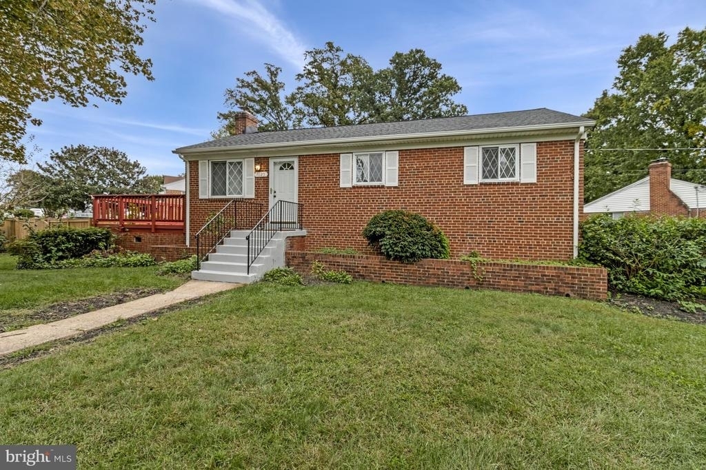 7025 Strathmore Street - Photo 6