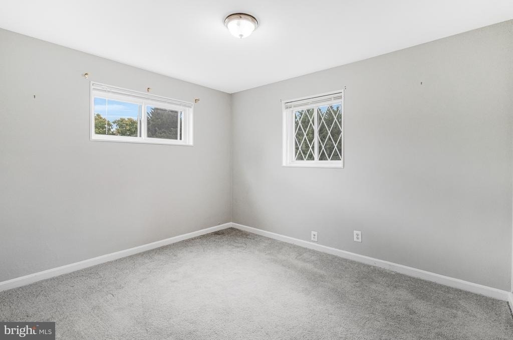7025 Strathmore Street - Photo 31