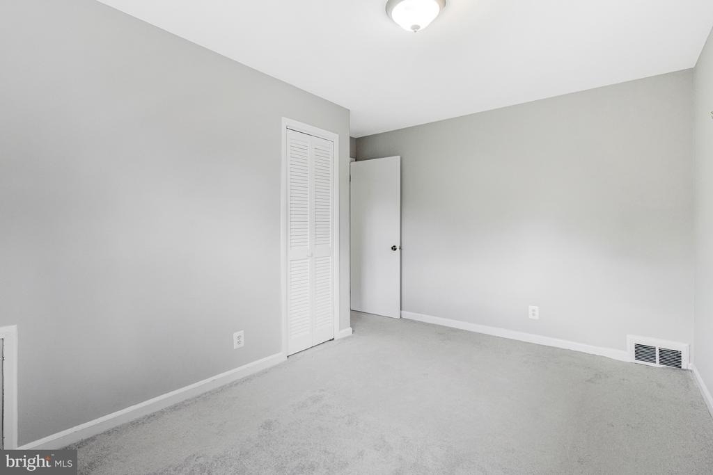 7025 Strathmore Street - Photo 38