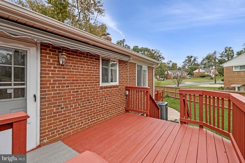 7025 Strathmore Street - Photo 54