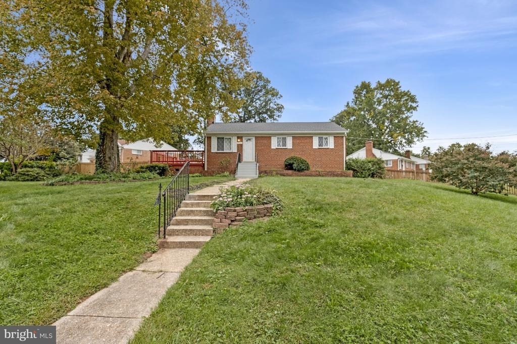 7025 Strathmore Street - Photo 3