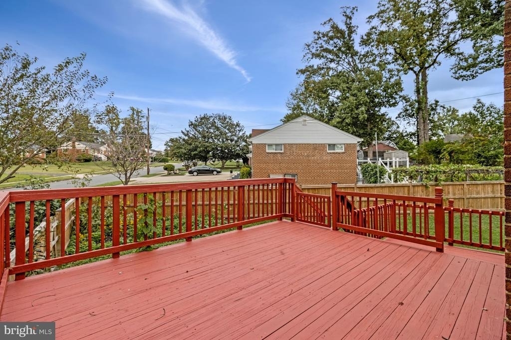 7025 Strathmore Street - Photo 59