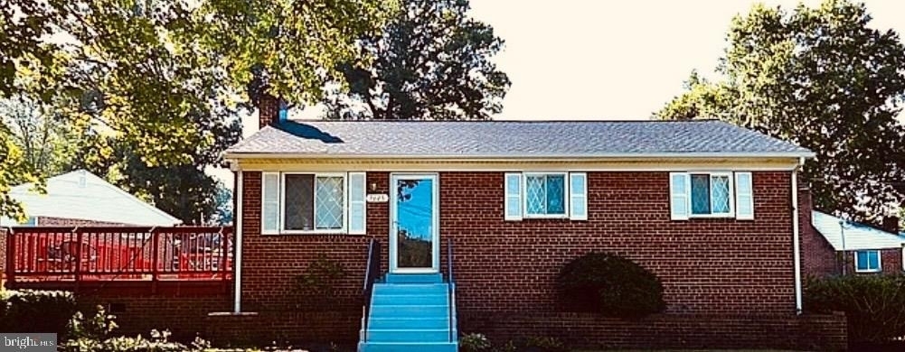7025 Strathmore Street - Photo 2
