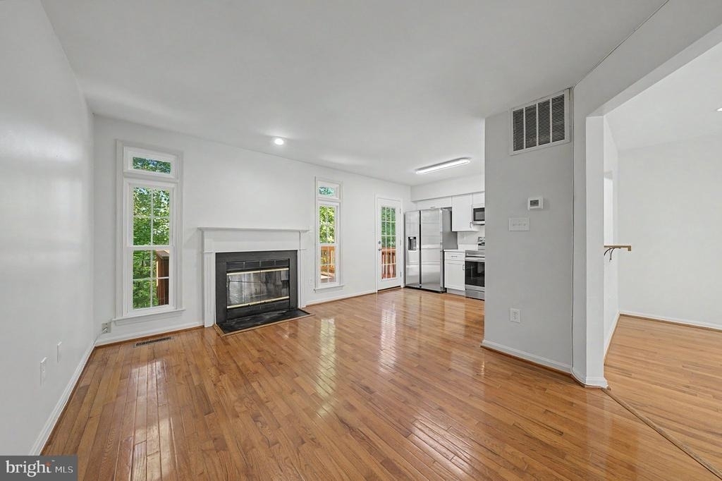 6941 Compton Lane - Photo 7