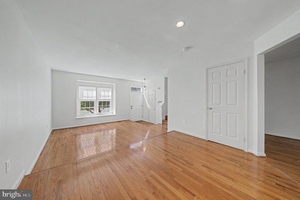 6941 Compton Lane - Photo 10
