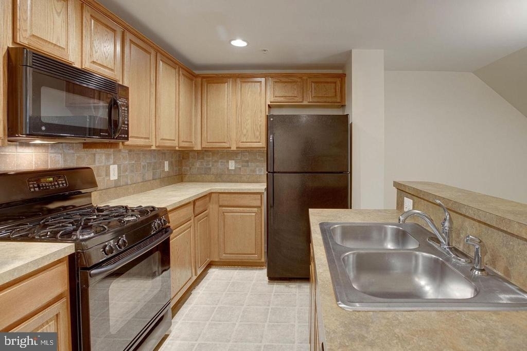12442 Liberty Bridge Road - Photo 21
