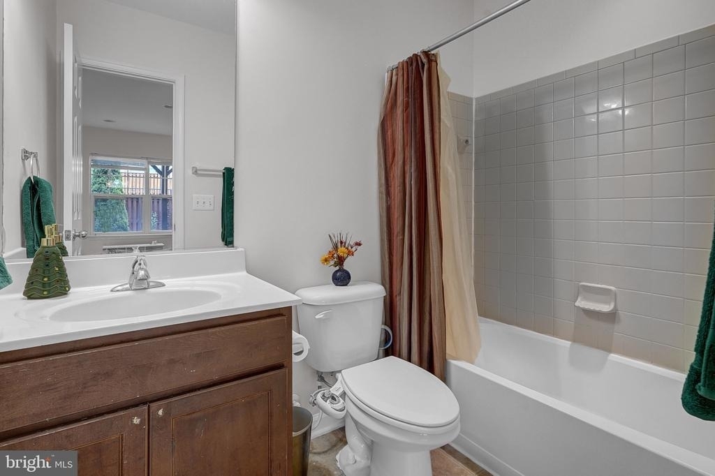 102 Gretchen Court - Photo 40