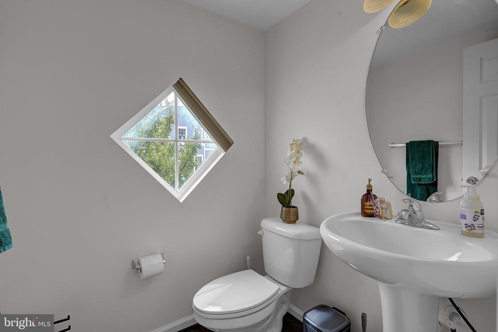 102 Gretchen Court - Photo 34