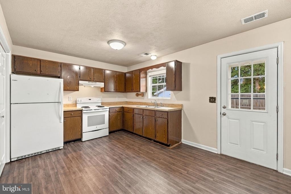 111 Nottoway Drive - Photo 12