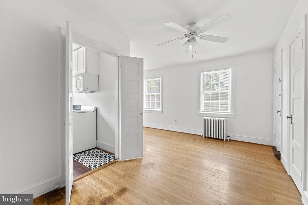 715 William Street - Photo 3