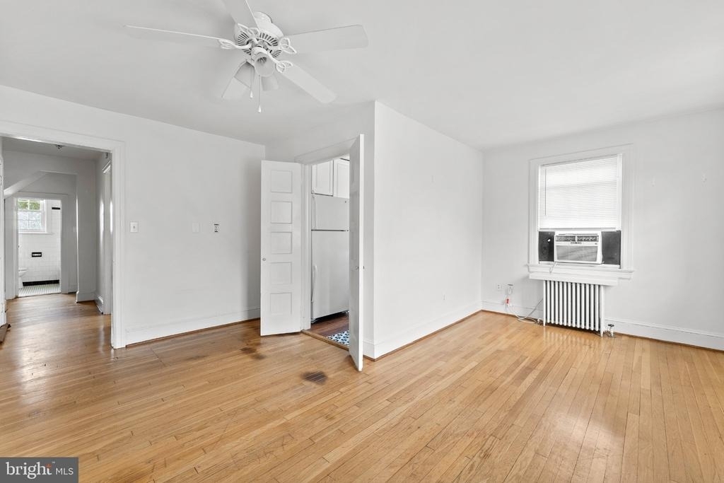 715 William Street - Photo 5