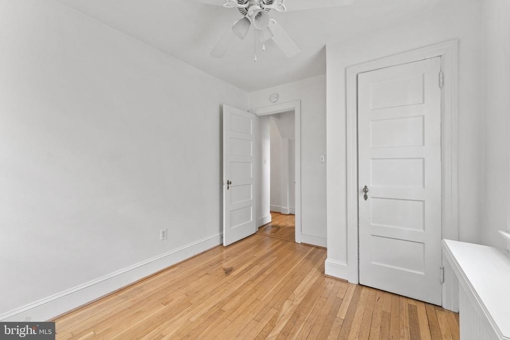 715 William Street - Photo 15