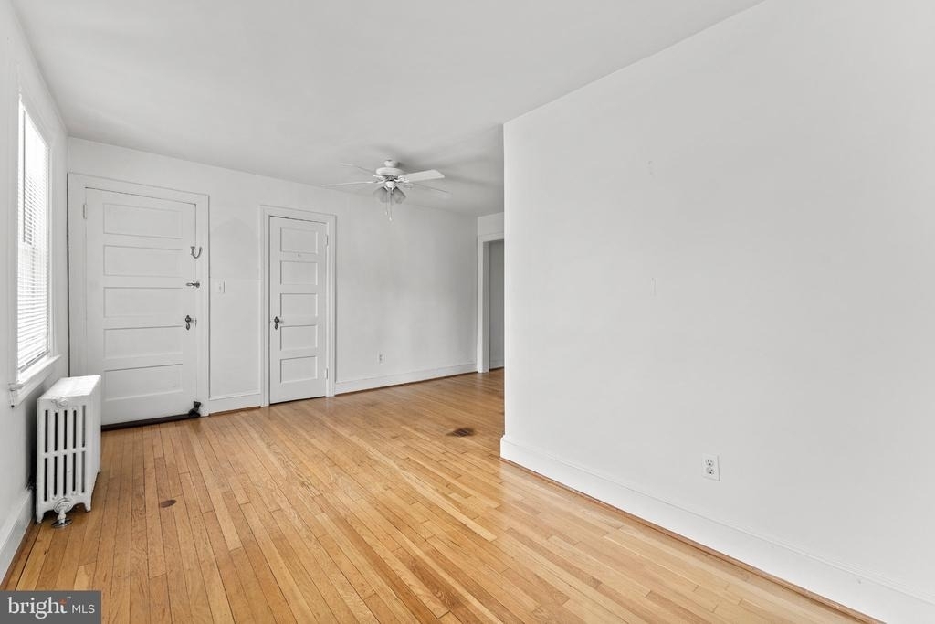715 William Street - Photo 7