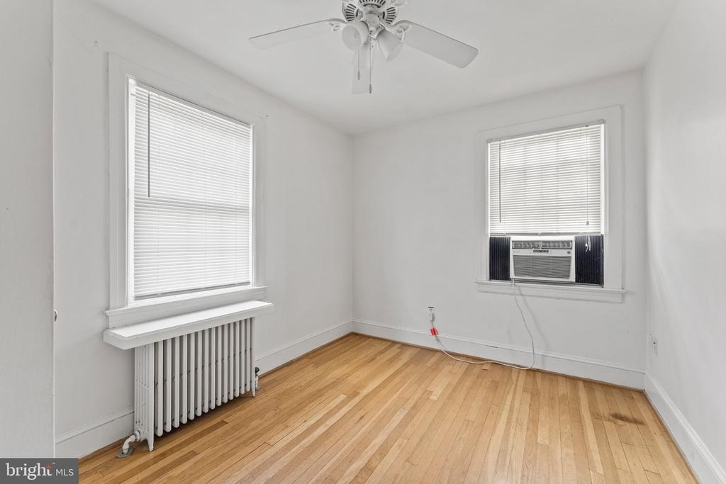 715 William Street - Photo 14