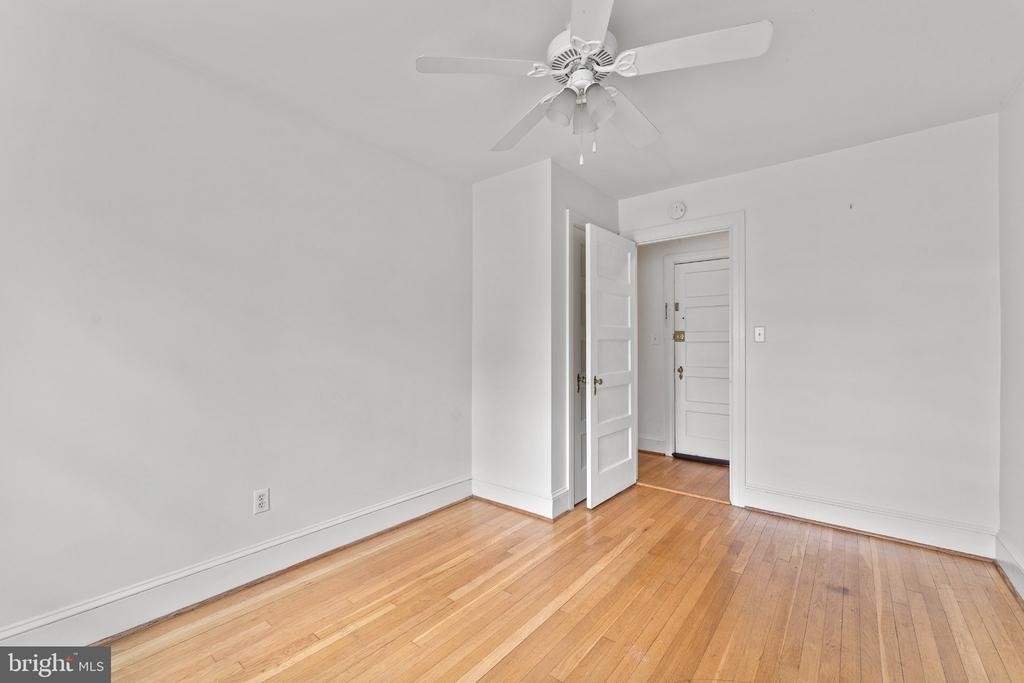 715 William Street - Photo 13