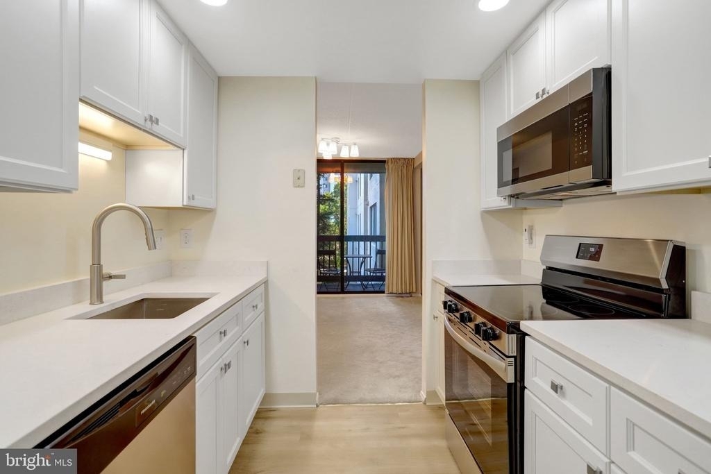6300 Stevenson Avenue - Photo 11