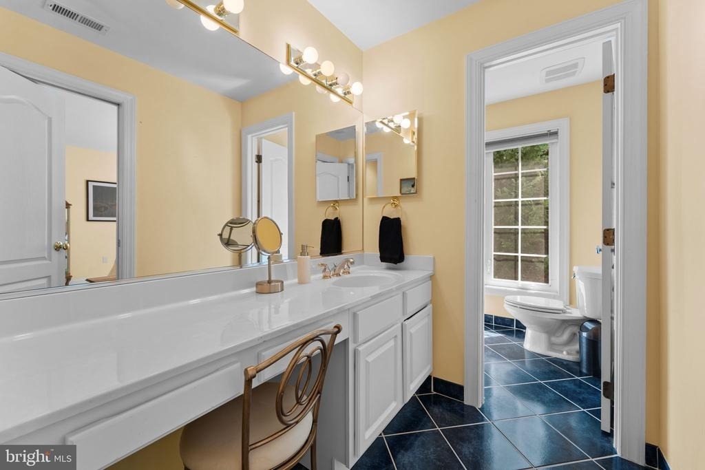 4304 Lorcom Lane - Photo 24