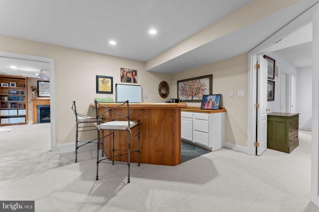 4304 Lorcom Lane - Photo 29