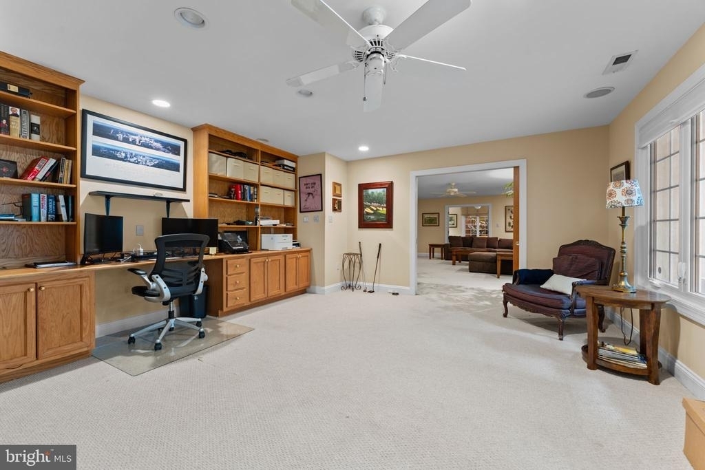4304 Lorcom Lane - Photo 33