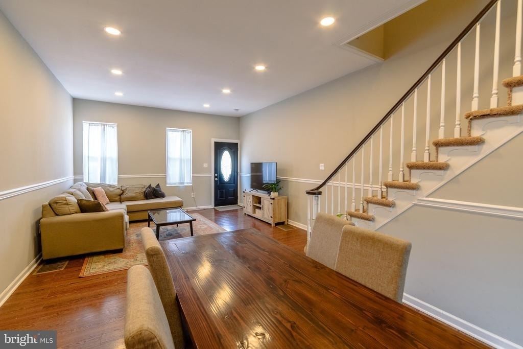 2627 E Thompson Street - Photo 4