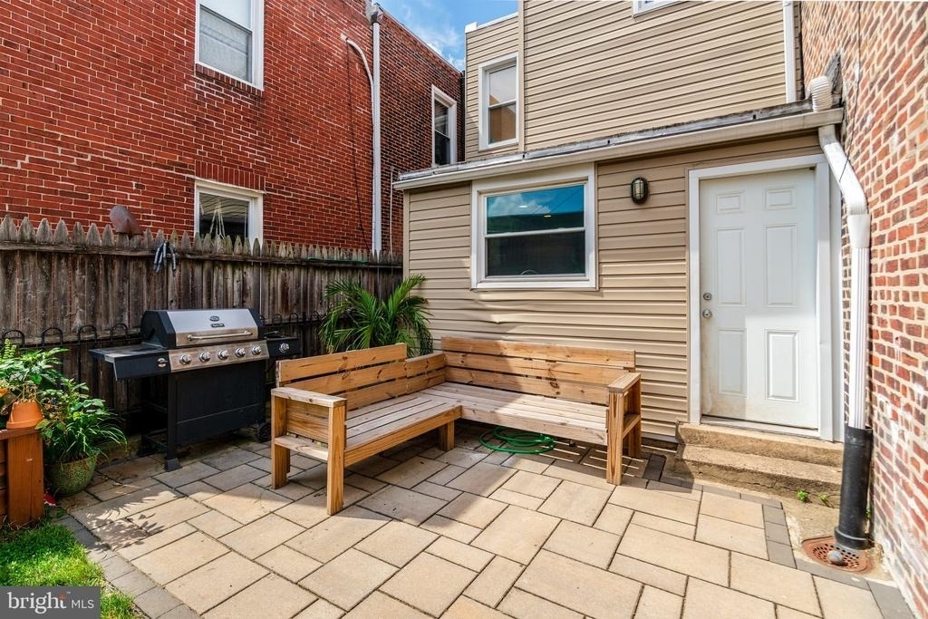 2627 E Thompson Street - Photo 25