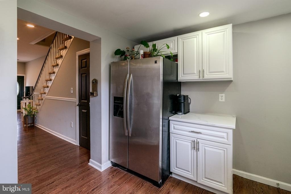 2627 E Thompson Street - Photo 10
