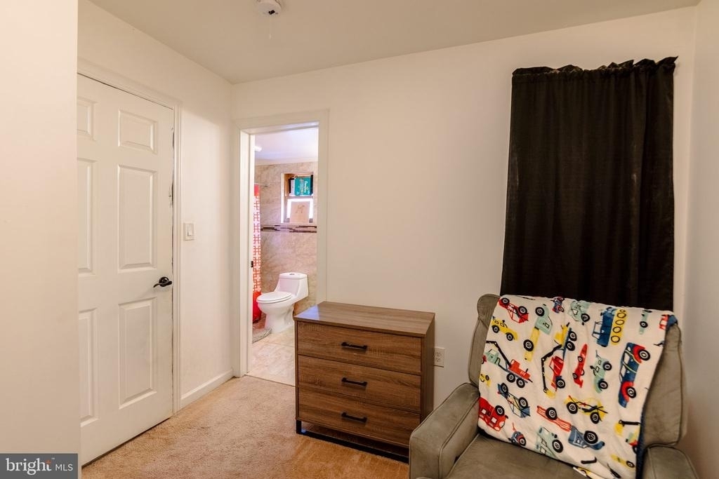 2627 E Thompson Street - Photo 16
