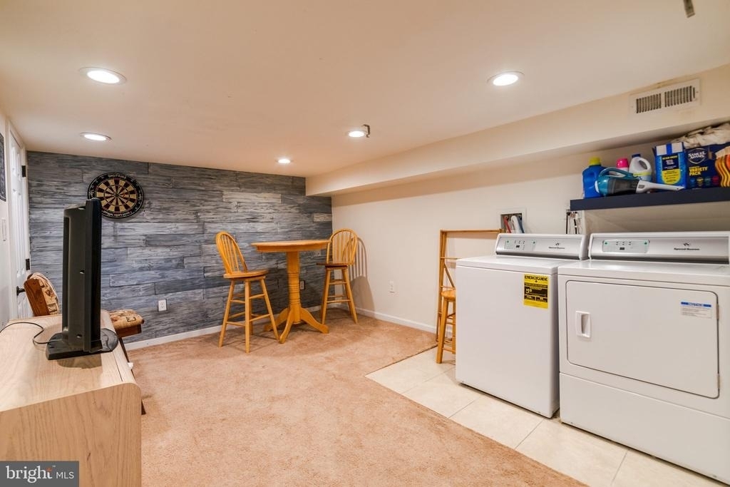 2627 E Thompson Street - Photo 19
