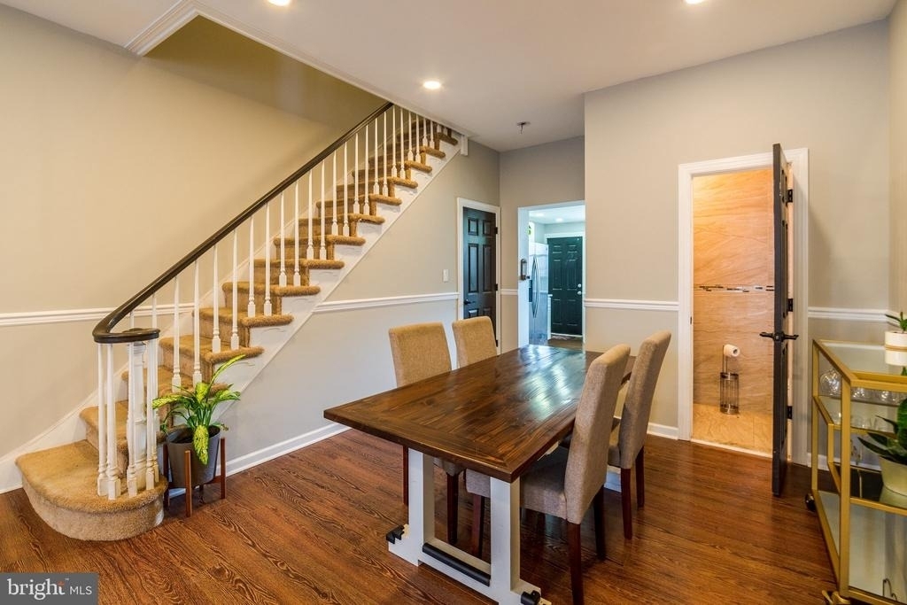 2627 E Thompson Street - Photo 3