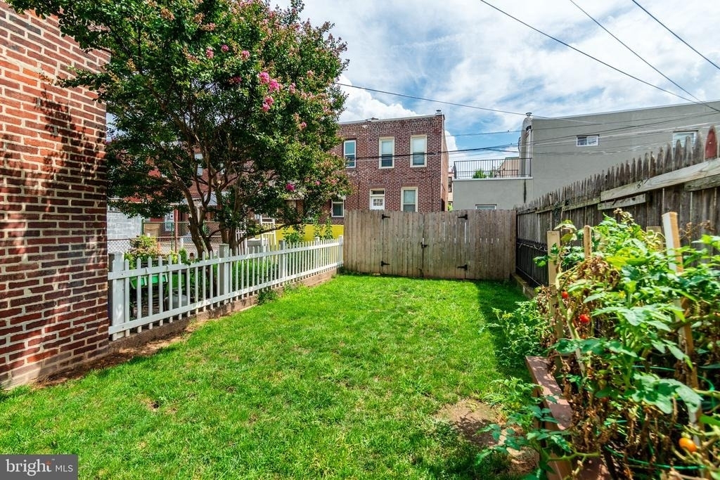 2627 E Thompson Street - Photo 22