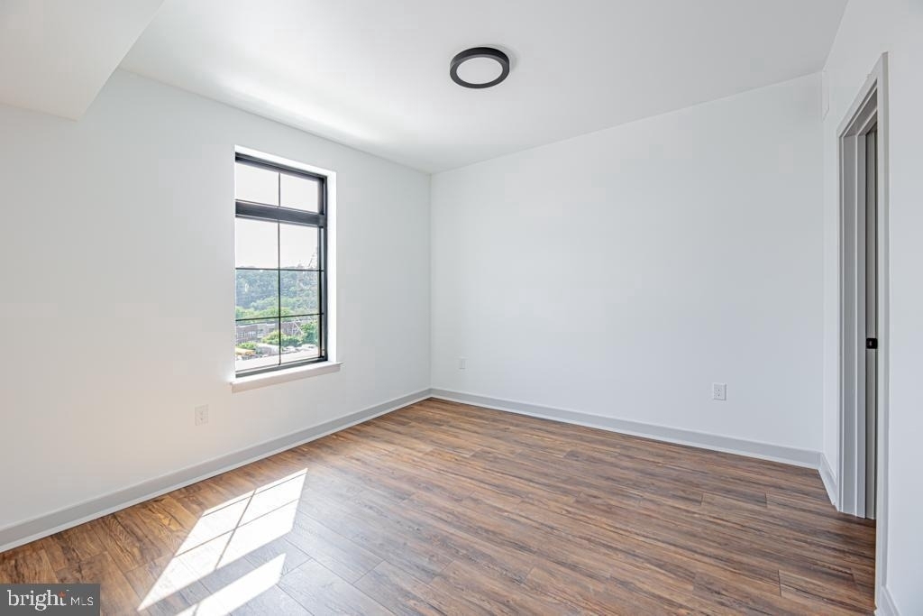 5001 Umbria Street - Photo 5