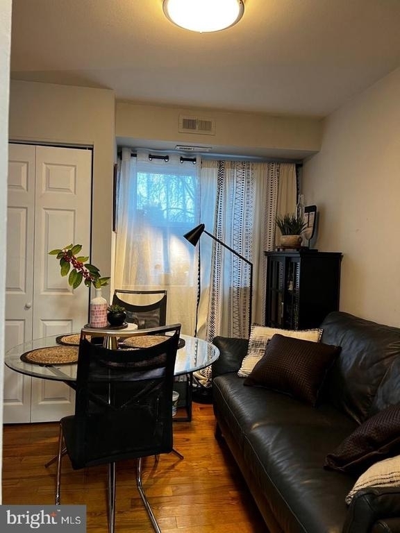 607 607 Edison Avenue - Photo 3