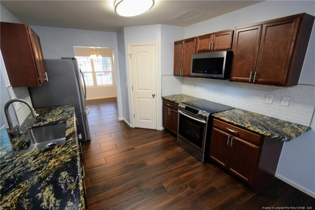 140 Hallow Oak Street - Photo 8