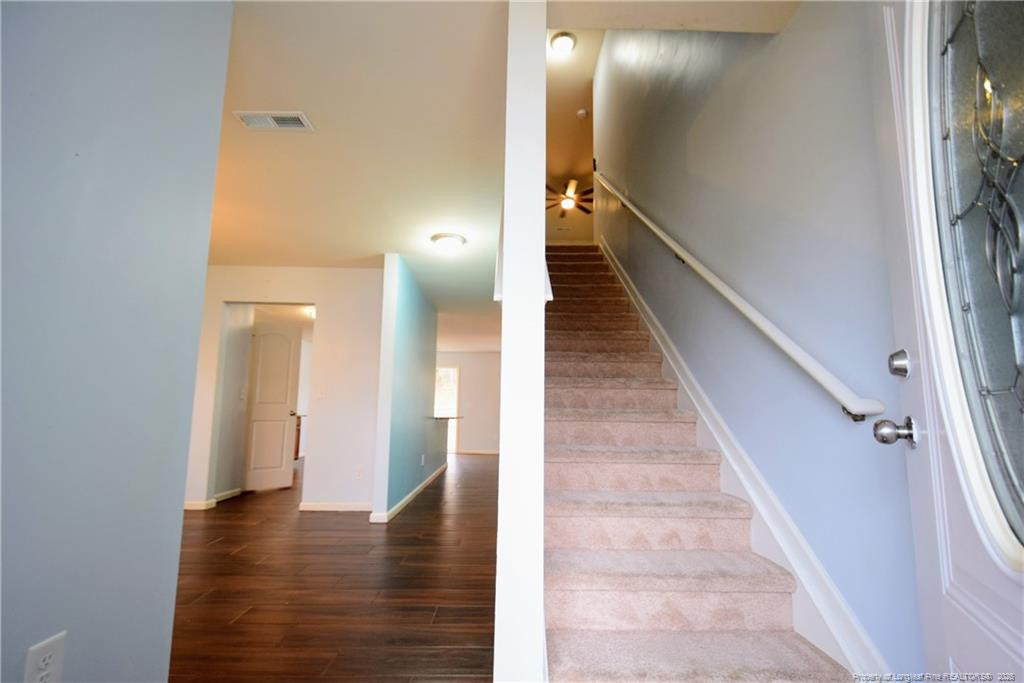 140 Hallow Oak Street - Photo 2