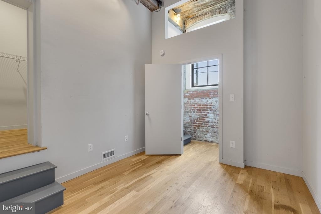 1737 N Howard Street - Photo 5